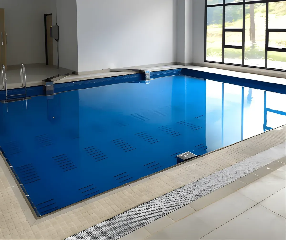 Moveable floor system for adaptable swimming pool depth