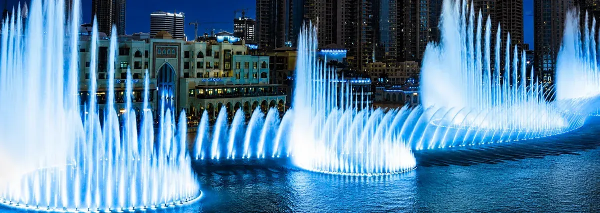 Water feature system for public aquatic space